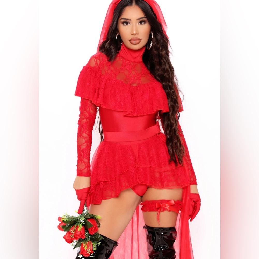 Red bride to be costume❤️